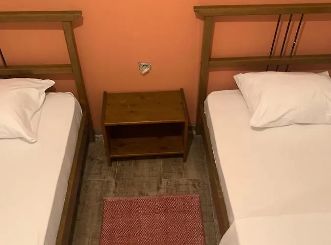 佛拉尔公寓酒店